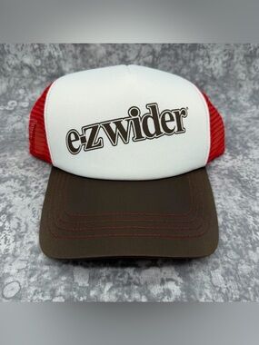E-Z wider vintage Red, White & Brown Trucker Cap